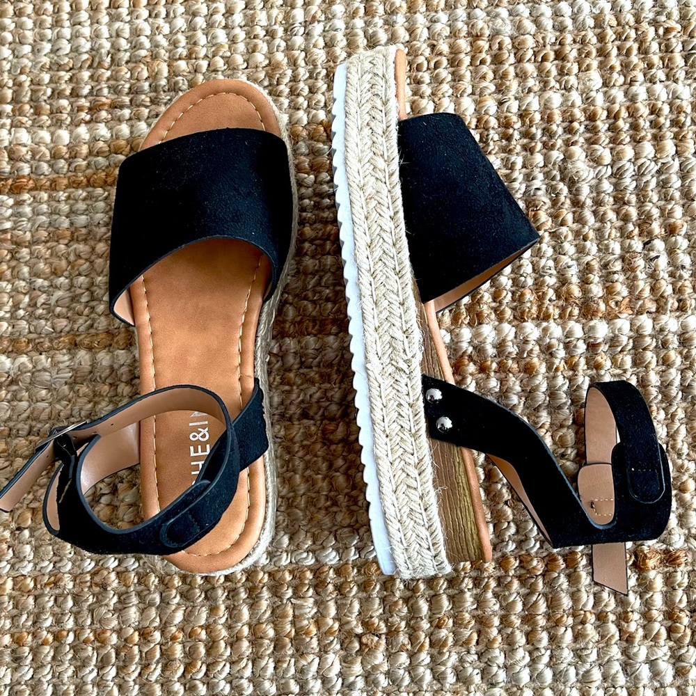 Black wedges sandals sz 11 SheIn brand new